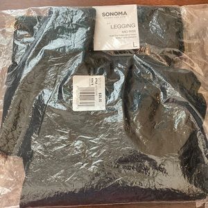 New in the original packaging! Sonoma Legging Mid Rise - Black - Size Large